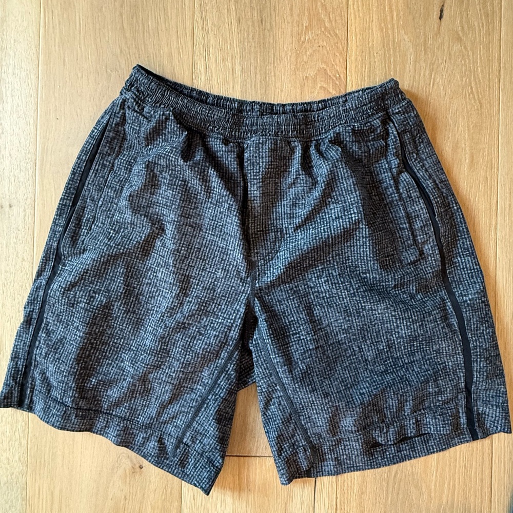 Lululemon Men’s Pace Breaker Shorts Lined 7 Inch L